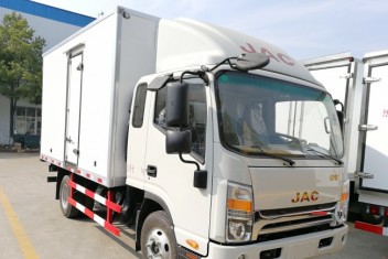 江淮帥鈴排半冷藏車(藍(lán)牌，廂長3.7米)